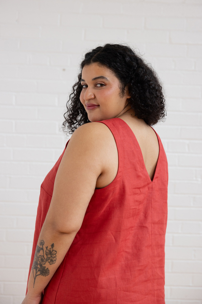 woman modeling Reed shift dress